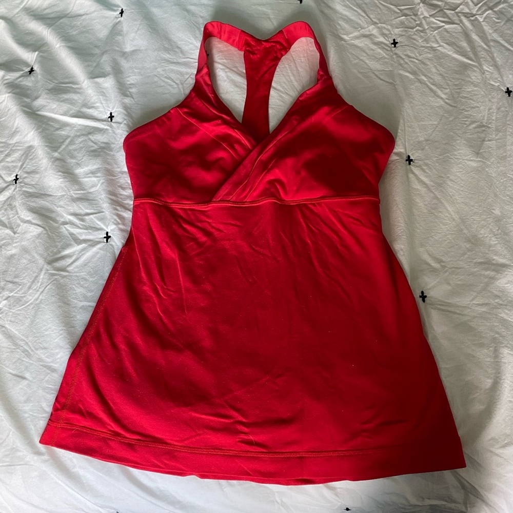 Lululemon tank